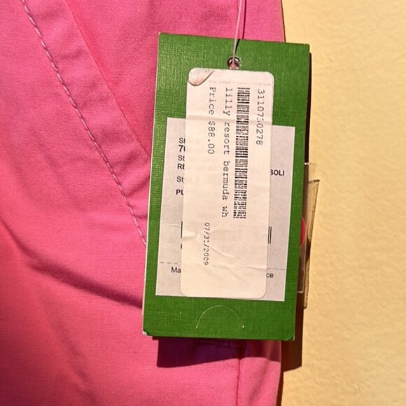 Lilly Pulitzer Women's Bermuda Shorts, size 12 (NWT) - Picture 4 of 5